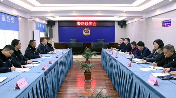 路警联勤.jpg 路警联勤.jpg