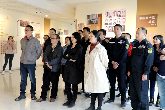 20201222川西米兰官方端网站登录入口_米兰online(中国)
绕西管理处开展“继承红色精神 勇担干净使命”学习活动3_副本.png