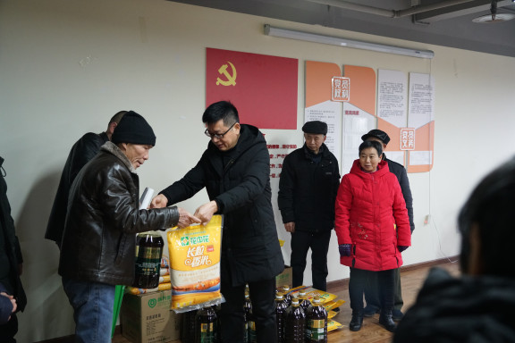 no20-成南米兰官方端网站登录入口_米兰online(中国)
组织开展新春进社区“双报到”活动（易成祥）.JPG