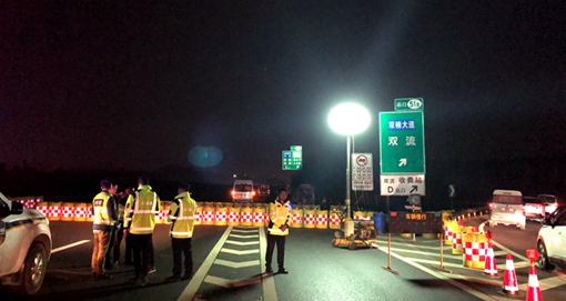 20190320成都绕城高速于3月19日起恢复实施路面整治工程_cg.jpg