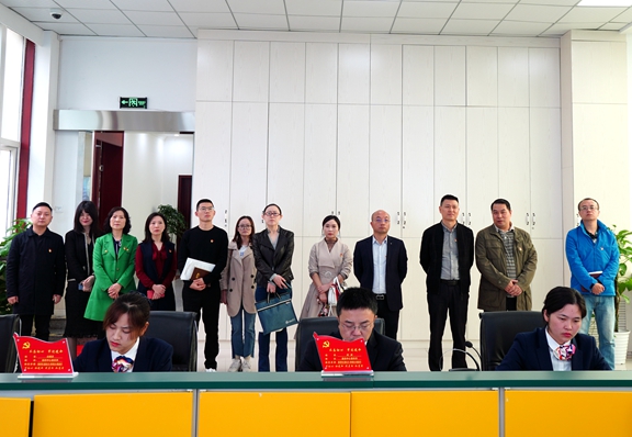 20201010乐西米兰官方端网站登录入口_米兰online(中国)
一行到川西米兰官方端网站登录入口_米兰online(中国)
交流学习党建及智慧高速建设工作 (2)_副本.jpg