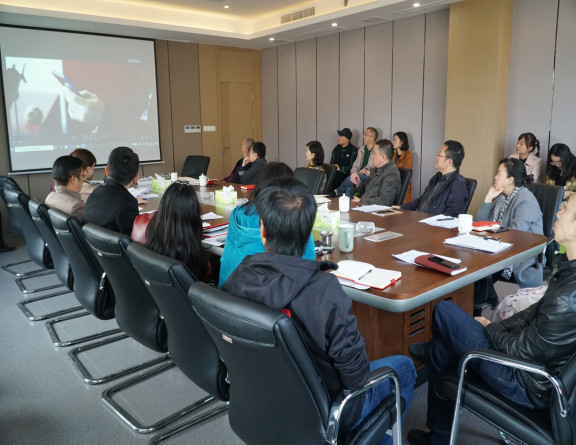 no338-成南米兰官方端网站登录入口_米兰online(中国)
组织集中观看警示教育片《越界》（吴易）.JPG