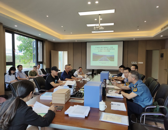 no273-成南米兰官方端网站登录入口_米兰online(中国)
顺利通过厅高速执法三支队“十三五”全国干线公路养护管理治理能力评价预检1(蔡静).jpg no273-成南米兰官方端网站登录入口_米兰online(中国)
顺利通过厅高速执法三支队“十三五”全国干线公路养护管理治理能力评价预检1(蔡静).jpg