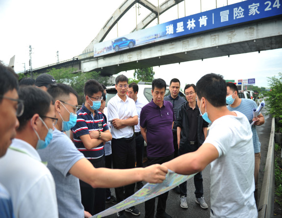 no176-南充至成都高速公路扩容工程初设咨询审查先期介入工作会在成都举行1（陆川）.JPG