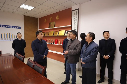 3.27交投集团党委副书记邹蔚一行调研巴南米兰官方端网站登录入口_米兰online(中国)
 2.JPG
