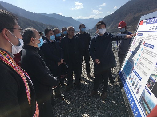 平武县委书记李治平调研九绵高速白马服务区交旅融合规划建设情况.jpg 平武县委书记李治平调研九绵高速白马服务区交旅融合规划建设情况.jpg