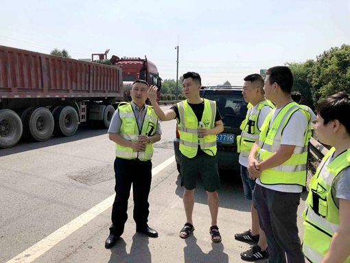 20190606川西米兰官方端网站登录入口_米兰online(中国)
顺利完成“取消省界收费站”工程ETC门架选址工作_cg.jpg