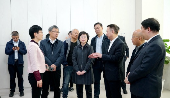 20201112“十三五”全国干线公路养护管理治理能力检查组调研川西米兰官方端网站登录入口_米兰online(中国)
智慧高速工作.jpg