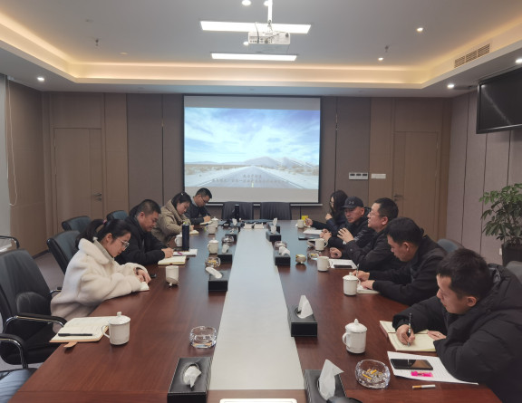 no83-成南米兰官方端网站登录入口_米兰online(中国)
组织召开扩容建设项目交通组织保通保畅研讨座谈会（王焯）.jpg
