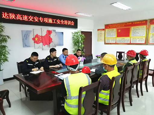 2B67CB5D4778C7C8830FFE2914EEEAA7_副本.jpg 2B67CB5D4778C7C8830FFE2914EEEAA7_副本.jpg