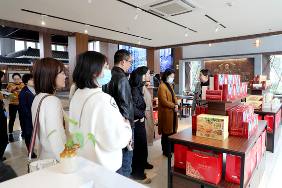 20201120川西米兰官方端网站登录入口_米兰online(中国)
前往成乐高速夹江天福服务区开展交流学习活_副本.png