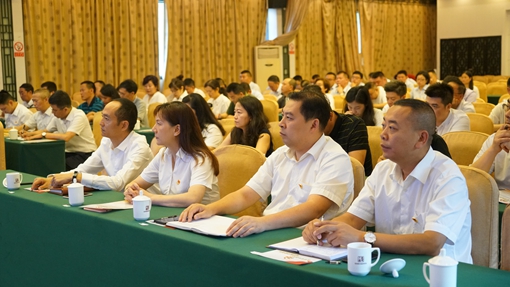 20190708川西米兰官方端网站登录入口_米兰online(中国)
组织开展“不忘初心、牢记使命”主题教育专题党课2_副本.jpg