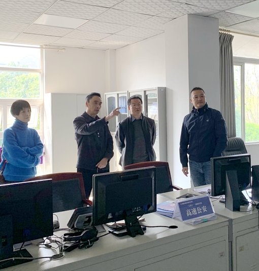 2019.11.7米兰官方端网站登录入口_米兰online(中国)
党委委员、纪委书记到自贡管理处调研.JPG