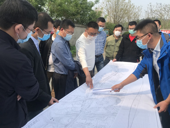 no79-成南米兰官方端网站登录入口_米兰online(中国)
党委书记、董事长苏开春一行调研成南高速扩容段全线项目初设工作开展情况1（董静）.jpg