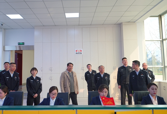 20210224省公安厅交警总队总队长叶建昆一行到川西米兰官方端网站登录入口_米兰online(中国)
调研智慧高速建设_副本.jpg 20210224省公安厅交警总队总队长叶建昆一行到川西米兰官方端网站登录入口_米兰online(中国)
调研智慧高速建设_副本.jpg