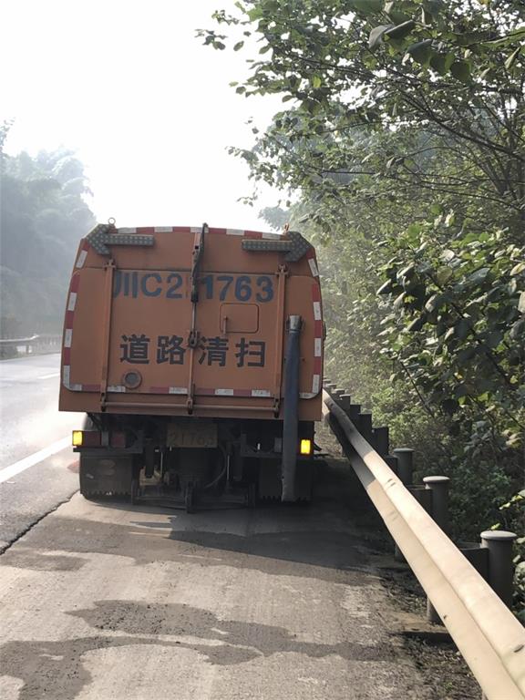2-2011101R9291F.jpg