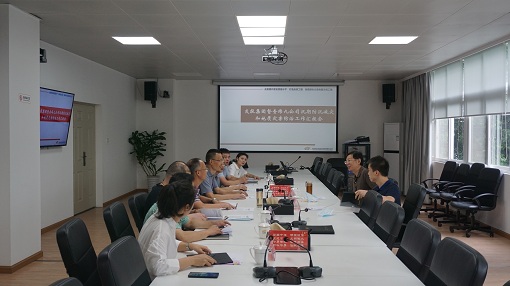 交投集团米兰官方端网站登录入口_米兰online(中国)
副总经理闫克俭到九绵高速项目开展“送清凉”慰问暨汛期安全督查-1.jpg