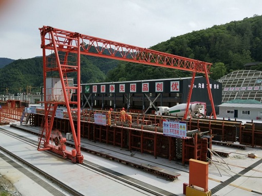 九绵高速LJ23合同段顺利完成T梁首件浇筑.jpg 九绵高速LJ23合同段顺利完成T梁首件浇筑.jpg