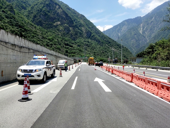 20200623都汶高速龙溪隧道将于24日恢复通行 (2)_副本.jpg