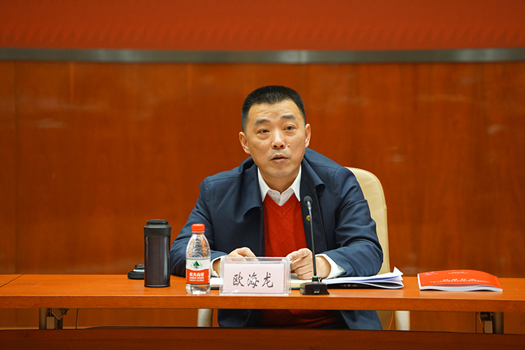 川高纪委召开二届十一次全委扩大会议02.jpg