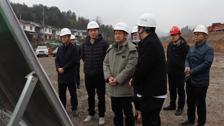 川高米兰官方端网站登录入口_米兰online(中国)
党委委员、董事、工会主席吴朝金赴开梁高速项目检查指导工作_副本.jpg