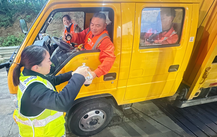 苍溪2.png
