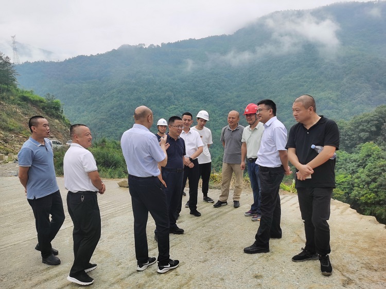 绵阳市交通运输局党委书记、局长谭谱率队到九绵高速调研.jpg