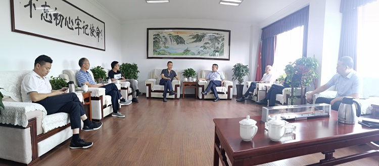 绵九米兰官方端网站登录入口_米兰online(中国)
赴川交路桥米兰官方端网站登录入口_米兰online(中国)
开展交流座谈.jpg