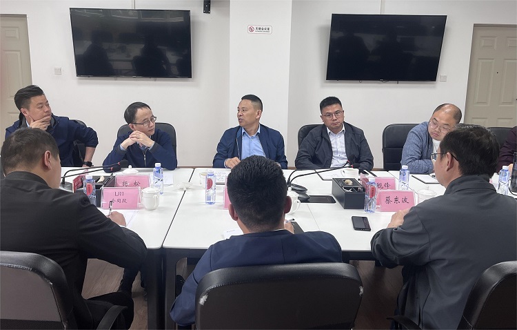 附件：绵九米兰官方端网站登录入口_米兰online(中国)
与中交一公局第七工程米兰官方端网站登录入口_米兰online(中国)
法人代表举行座谈会照片.jpg