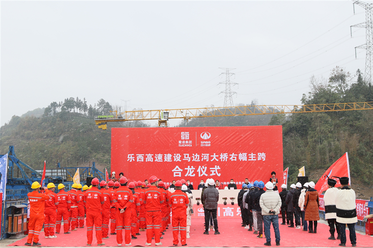 5cf1f3df5eac5a058ea59f11567e3a4_副本.jpg