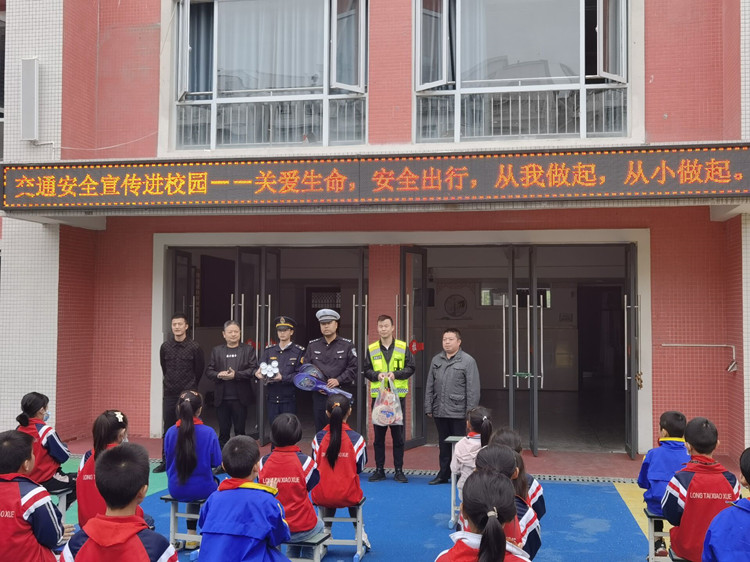 01648C9525739251F05D646BC68BB85A_副本.jpg