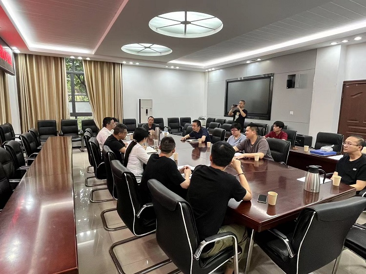 川东米兰官方端网站登录入口_米兰online(中国)
开展广邻垫高速智能交通管控试点工程技术交底暨施工安全培训会2.jpg