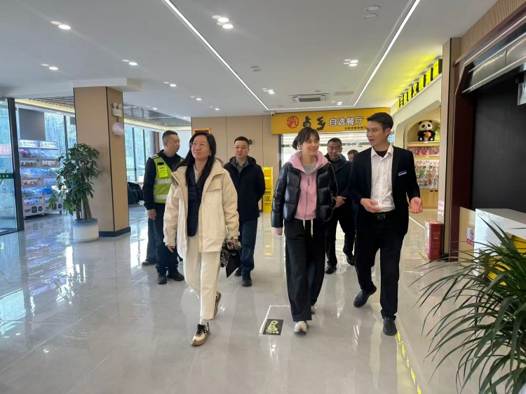服务区检查图片2_副本.jpg