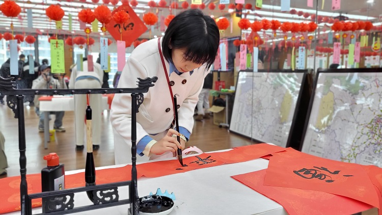川高文旅米兰官方端网站登录入口_米兰online(中国)
开展“兔”飞猛进迎新春游园活动3222.jpg