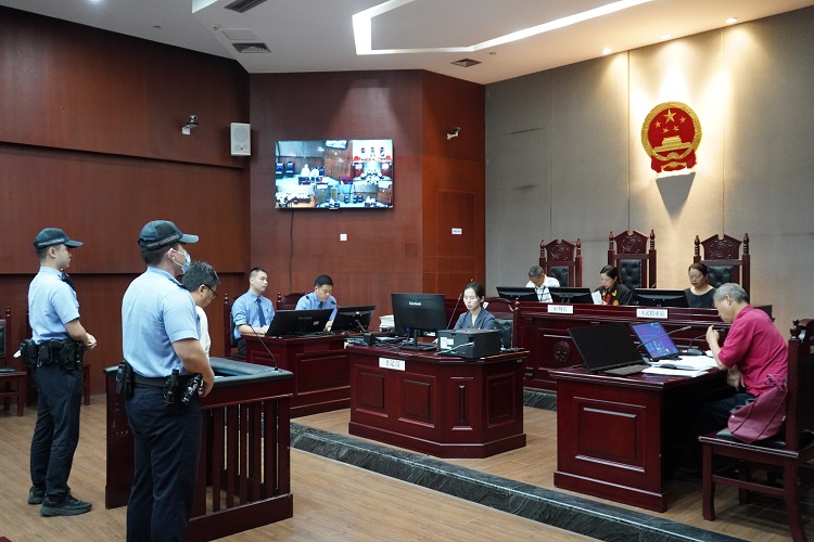 川高文旅米兰官方端网站登录入口_米兰online(中国)
开展职务类犯罪现场庭审旁听的警示教育活动11.jpg