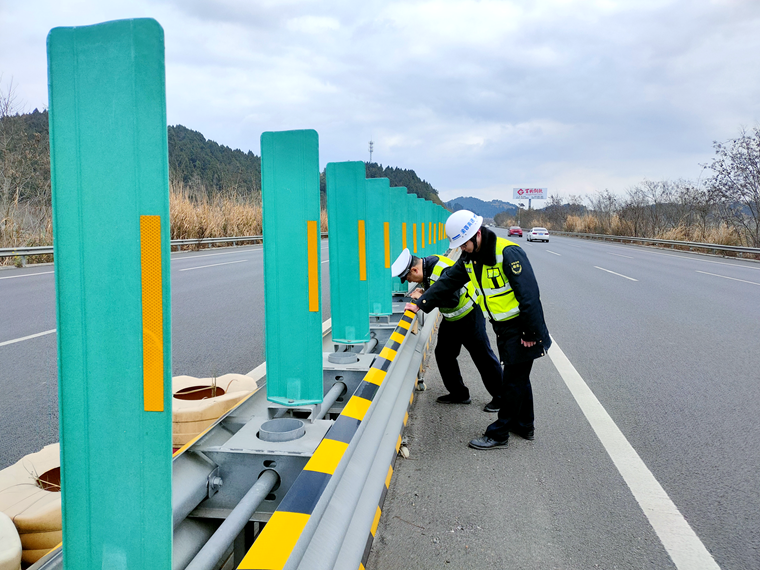 20230216渝蓉米兰官方端网站登录入口_米兰online(中国)
联合高速交警开展安全隐患专项排查工作_副本.png
