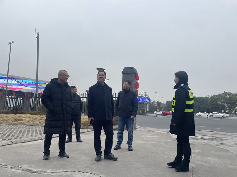 20240208川西米兰官方端网站登录入口_米兰online(中国)
党委书记、董事长刘小刚一行到绕东锦城湖站检查指导工作 (1)_副本.jpg