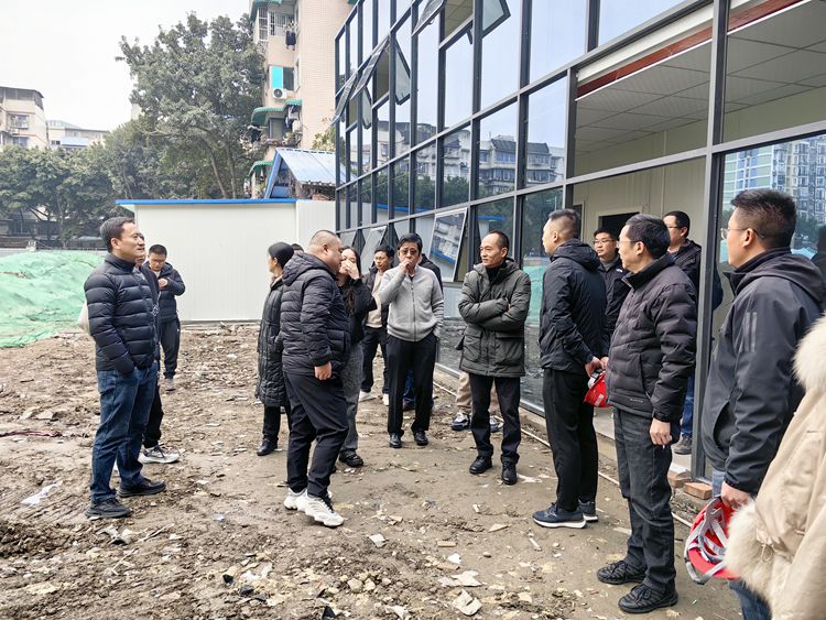 20240305川西米兰官方端网站登录入口_米兰online(中国)
总经理何总带队到贝森科教楼项目现场对项目施工进度进行督察(1)_副本.jpg