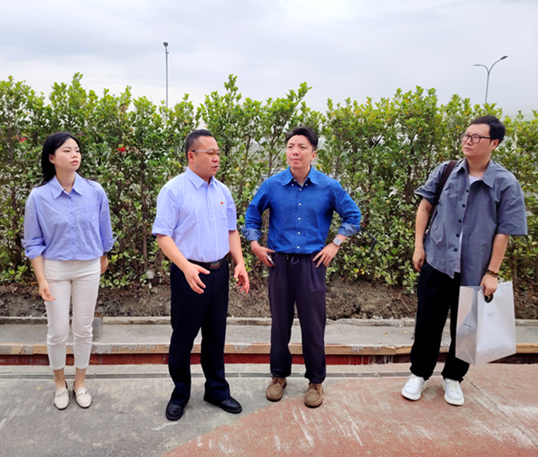 川高文旅米兰官方端网站登录入口_米兰online(中国)
党支部书记、总经理鲜博一行赴蜀源交通安全科普基地调研1_副本.png