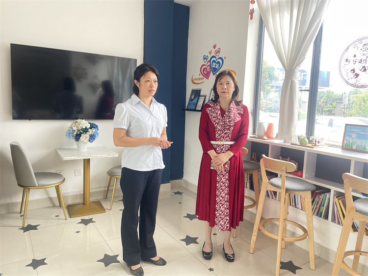 川西米兰官方端网站登录入口_米兰online(中国)
党委委员、副总经理雷晓云到绕东锦城湖站检查安全防汛工作.jpg