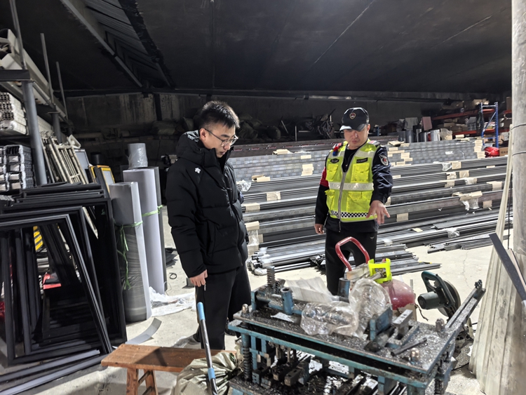 川西米兰官方端网站登录入口_米兰online(中国)
组织开展安全环保日常检查_副本.jpg
