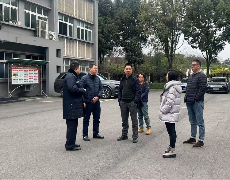 川西米兰官方端网站登录入口_米兰online(中国)
党委书记、董事长刘小刚到货运大道站开展安全环保检查1_副本.png