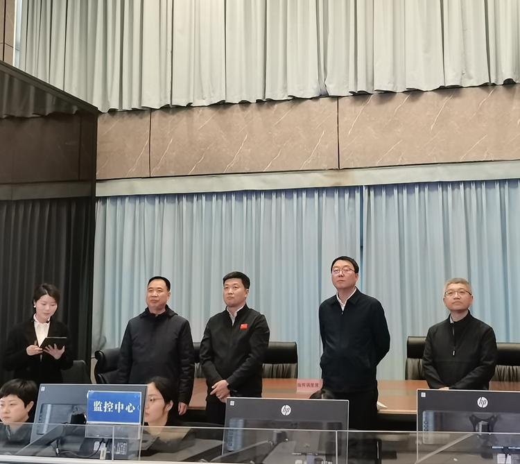 20250322交通部公路局副局长于海洋一行到川西米兰官方端网站登录入口_米兰online(中国)
监控中心调研指导工作_副本.jpg