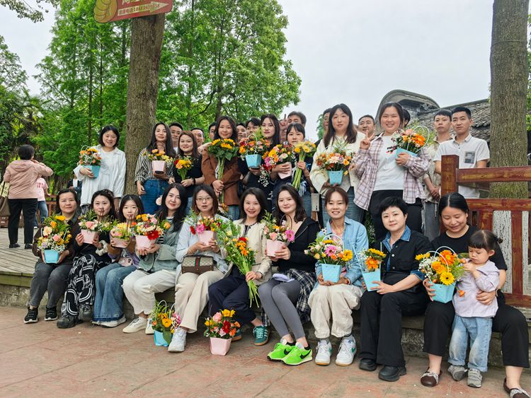 13b77da69c7c0b09a424c13672ef399c_副本.jpg