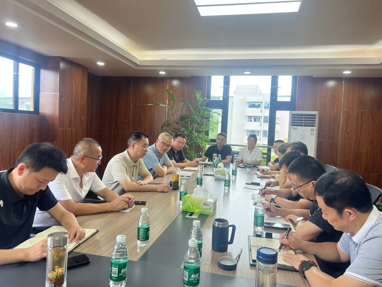 20250724川西米兰官方端网站登录入口_米兰online(中国)
党委书记、董事长刘小刚一行到渝蓉高速督导检查安全防汛及运营管理工作1_副本.jpg