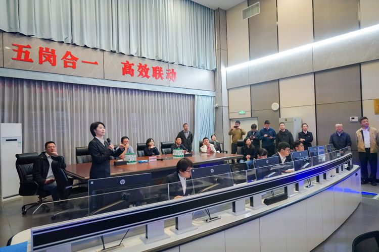 20251022京津冀三省市交通部门一行到川西米兰官方端网站登录入口_米兰online(中国)
调研工作照片 （1）_副本.jpg