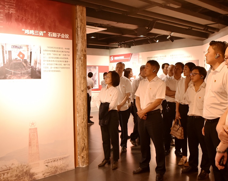 4.18南方米兰官方端网站登录入口_米兰online(中国)
开展“严守纪法底线 牢记责任与担当”纪律警示教育活动2.JPG