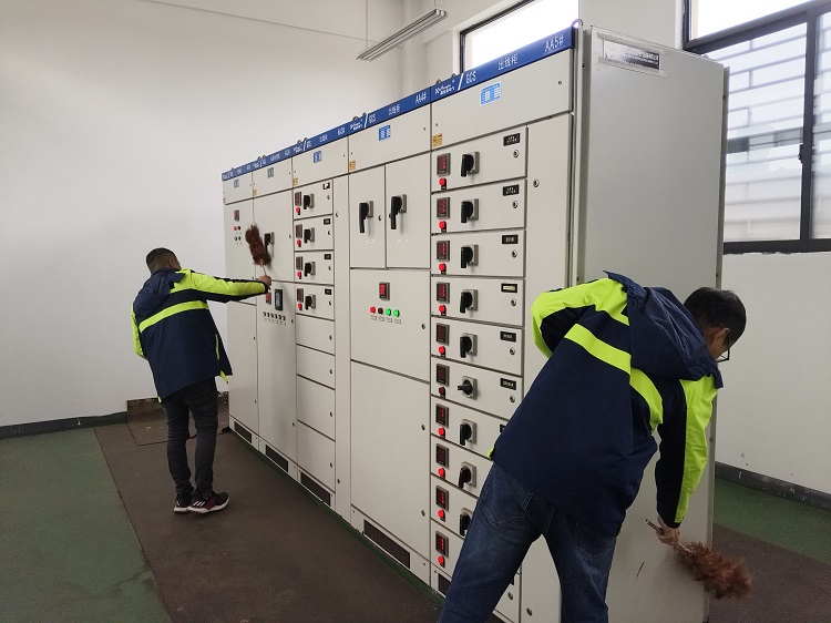 3.19把好“用电关” 堵严“风险点” 泸州管理处组织开展用电安全大排查行动 (3).jpg