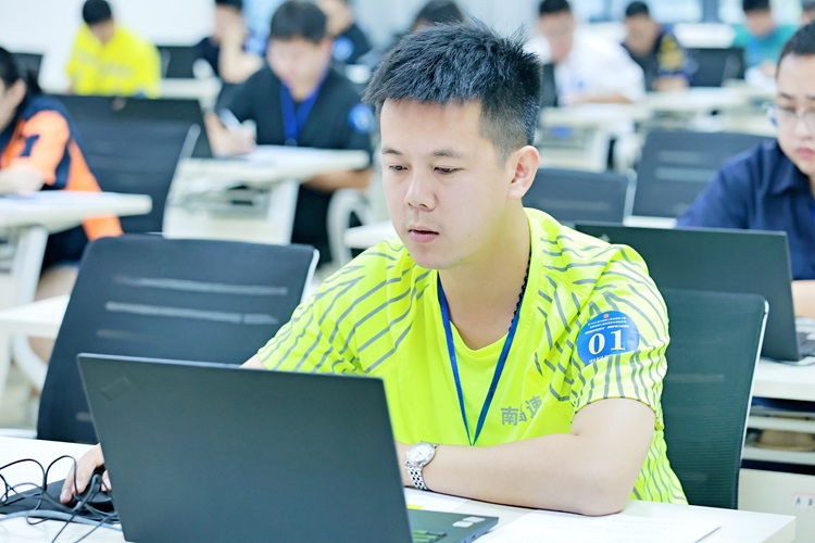 9.26南方米兰官方端网站登录入口_米兰online(中国)
参加2024年四川省职工职业技能大赛运营高速公路网路安全技能竞赛斩获佳绩3(1).png