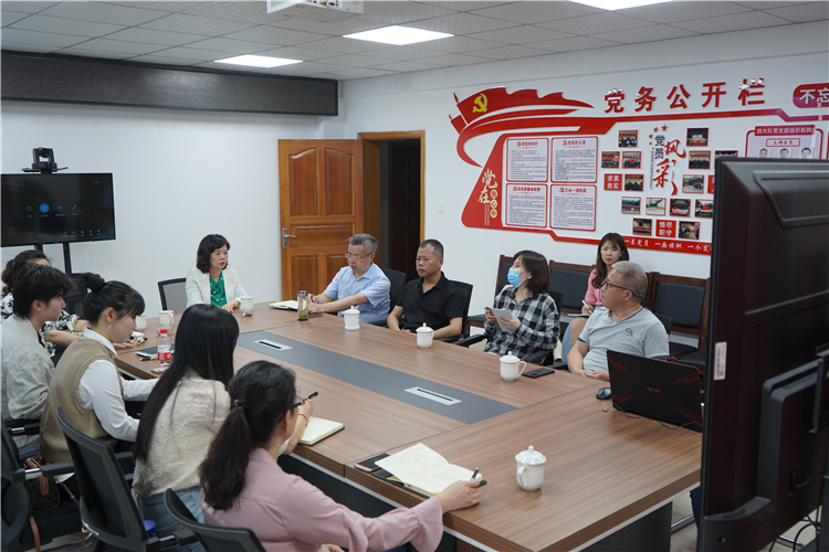 no121-成南米兰官方端网站登录入口_米兰online(中国)
党委委员、纪委书记冯亚鸿到各管理处调研指导工作（屈璐）.JPG